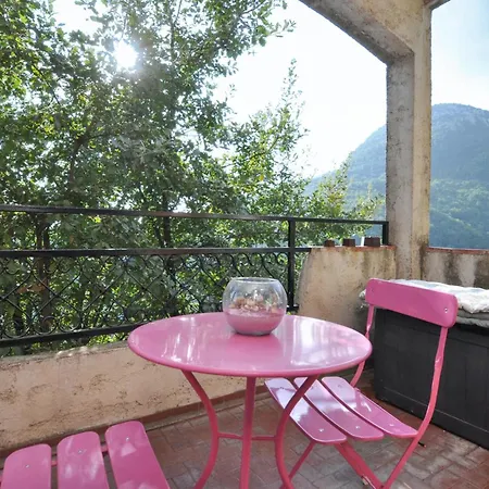 Appartement Gorgeous In Saint-jeannet With Kitchen